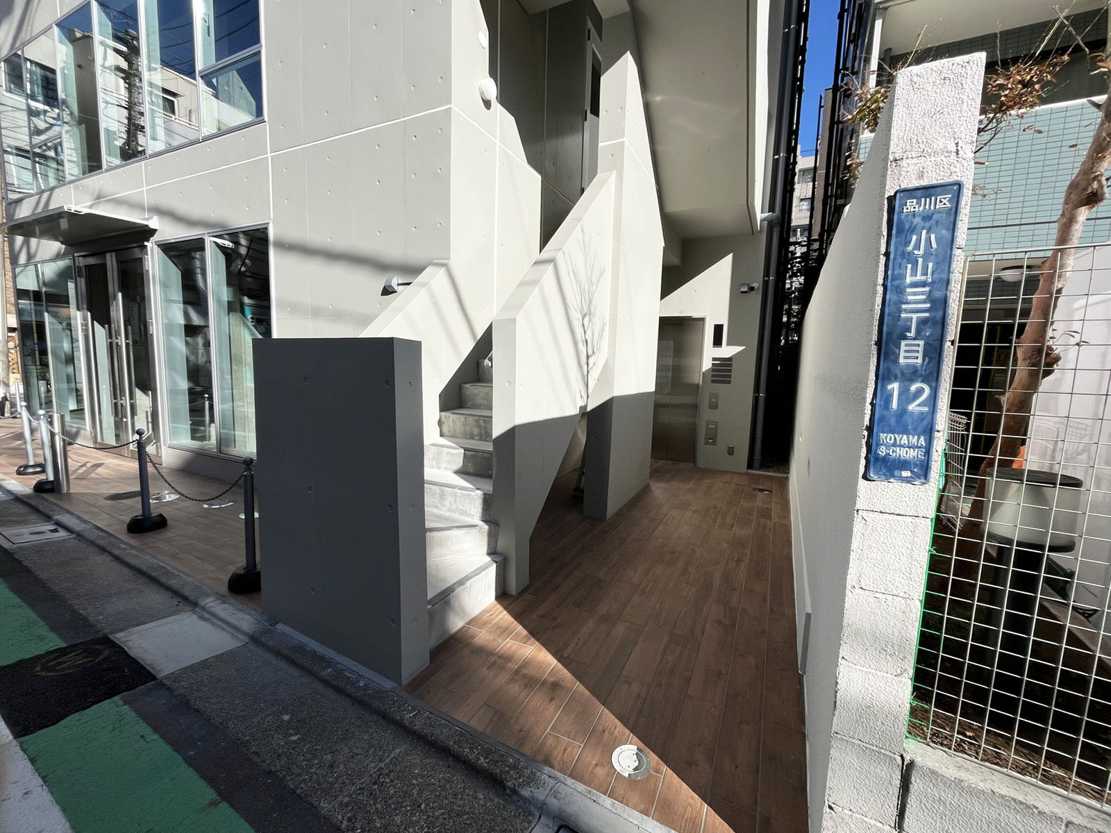 エントランスアプローチ