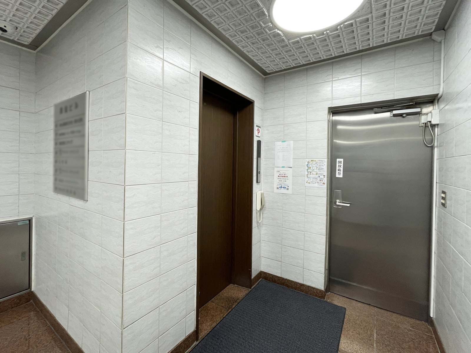 エレベーター(1基)