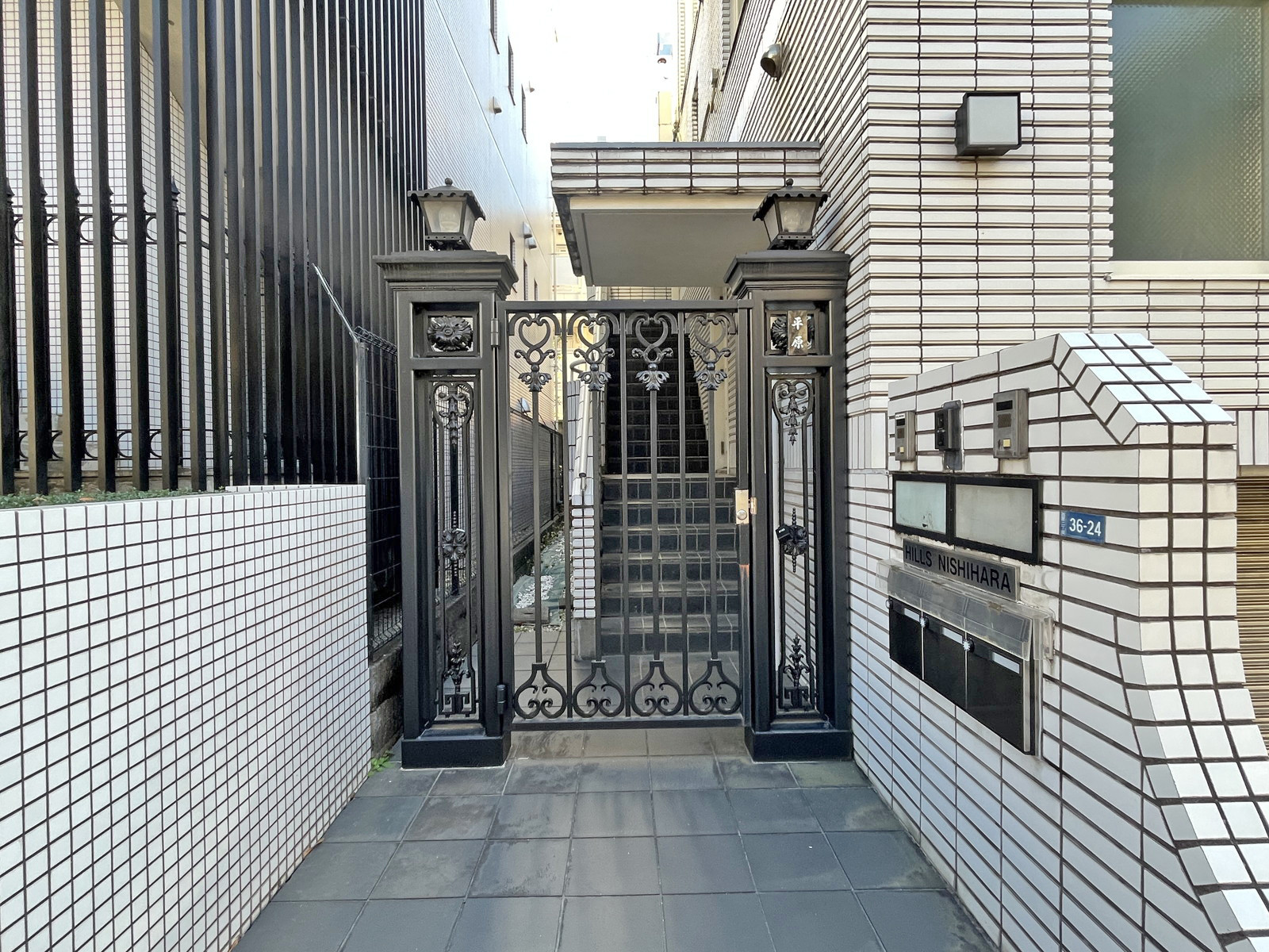 建物出入口