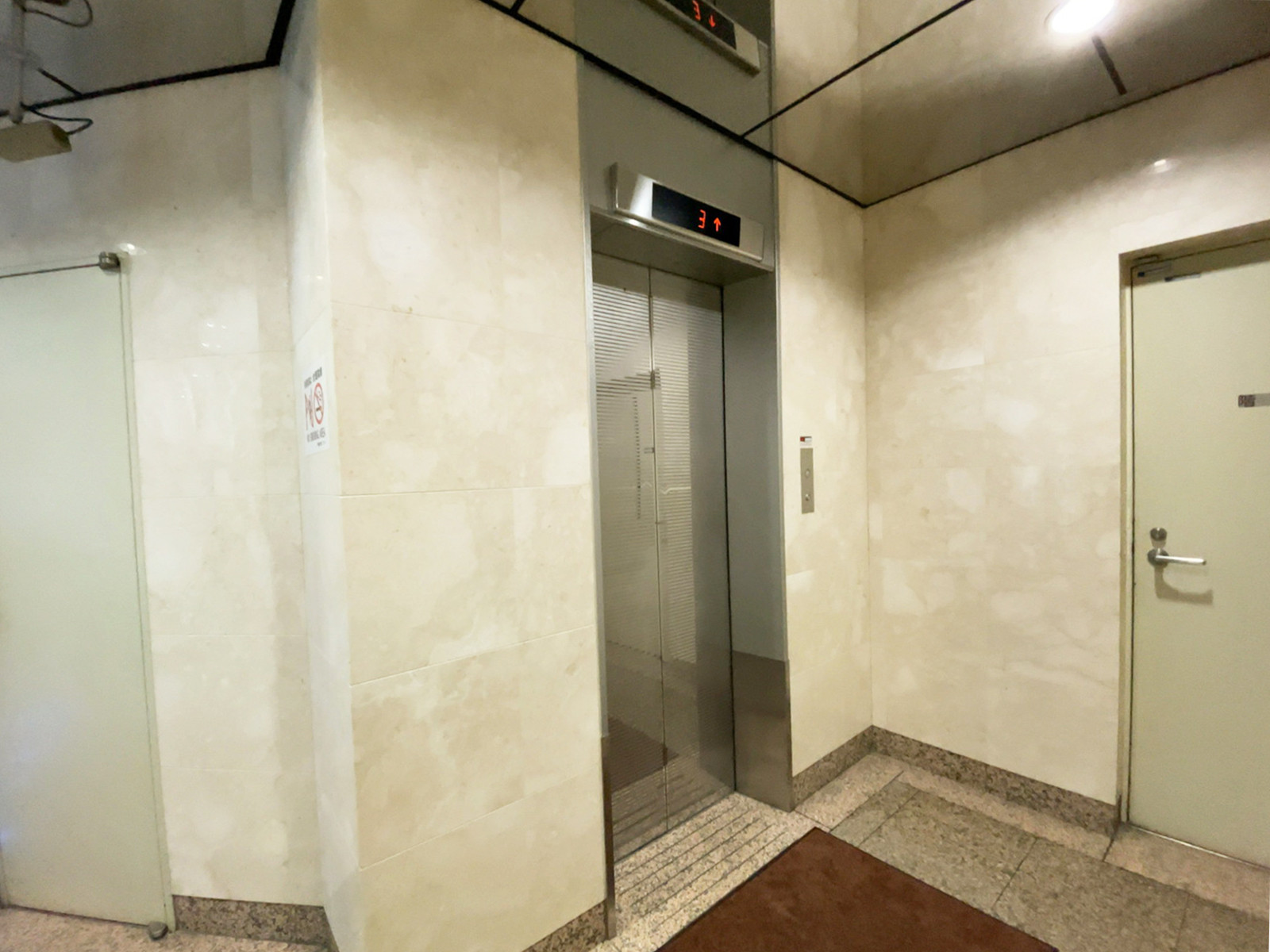 エレベーター(1基)