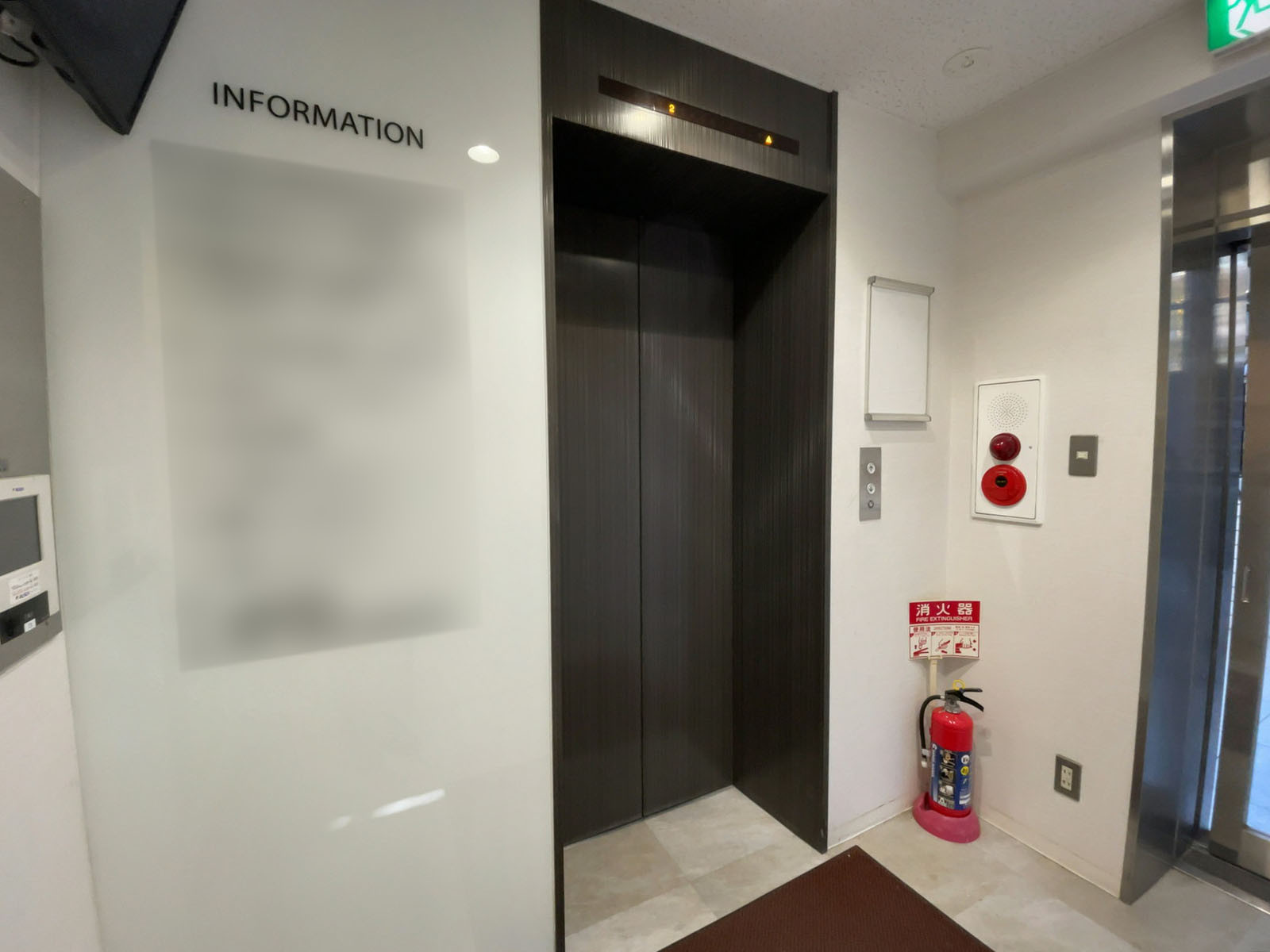 エレベーター(1基)