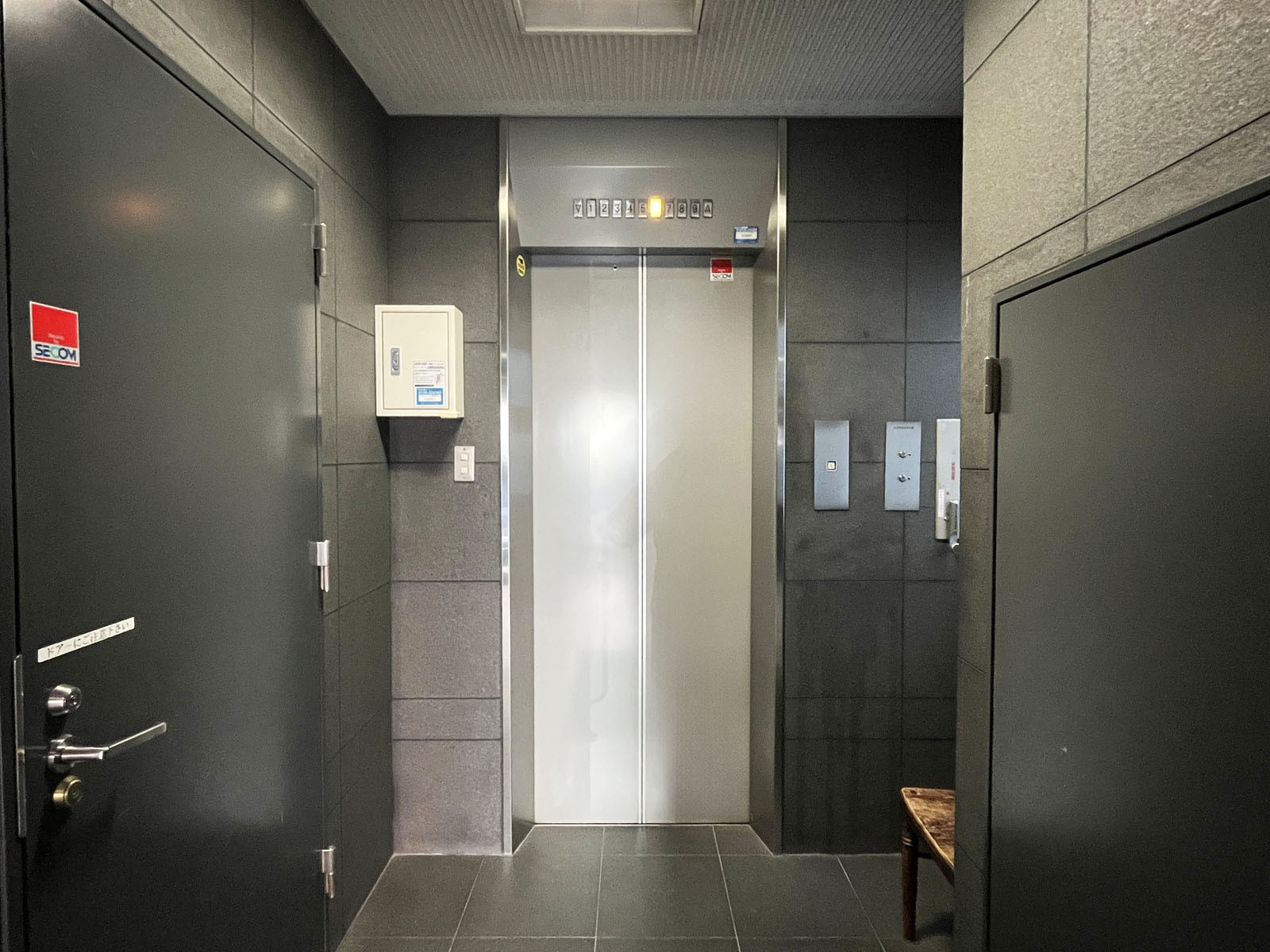 エレベーター(1基)