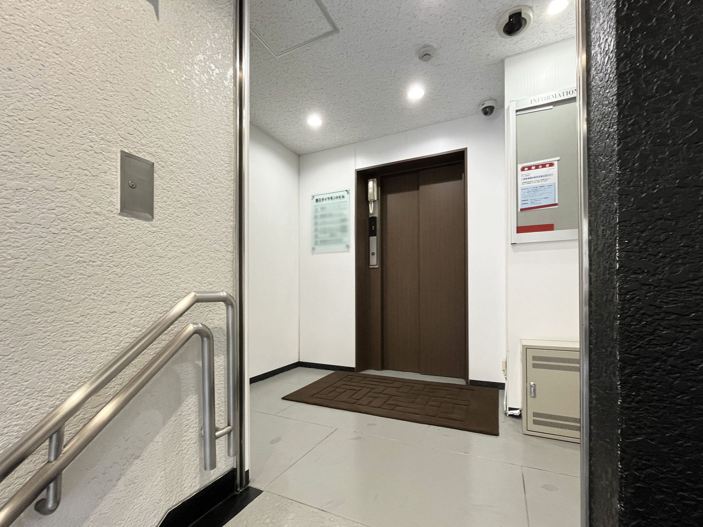 エントランス