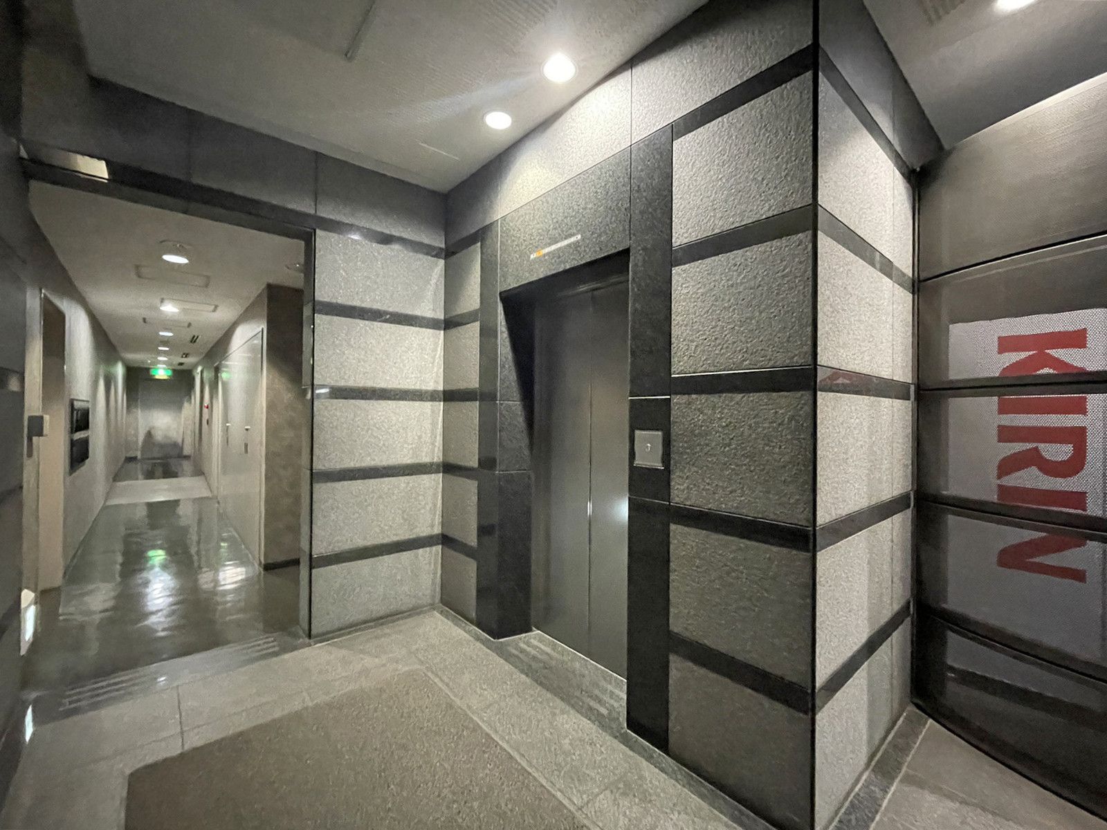 エレベーター(1基)