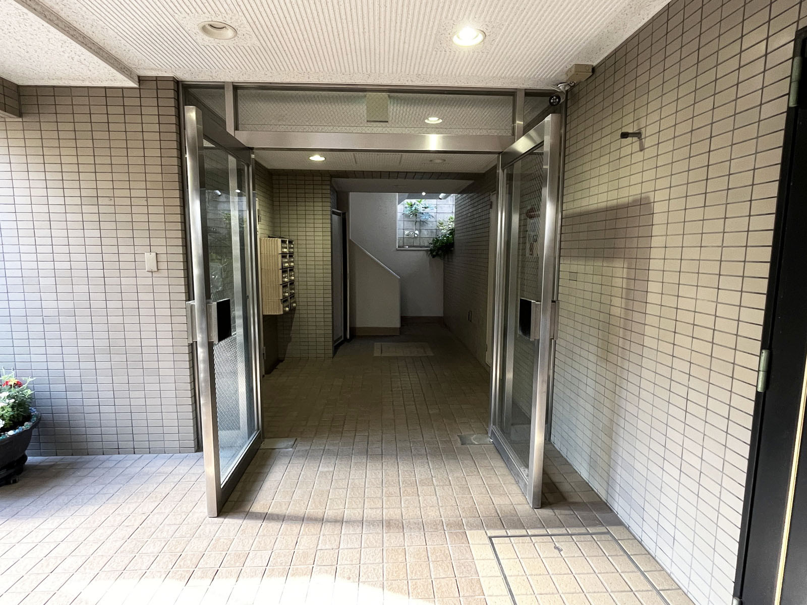 建物出入口