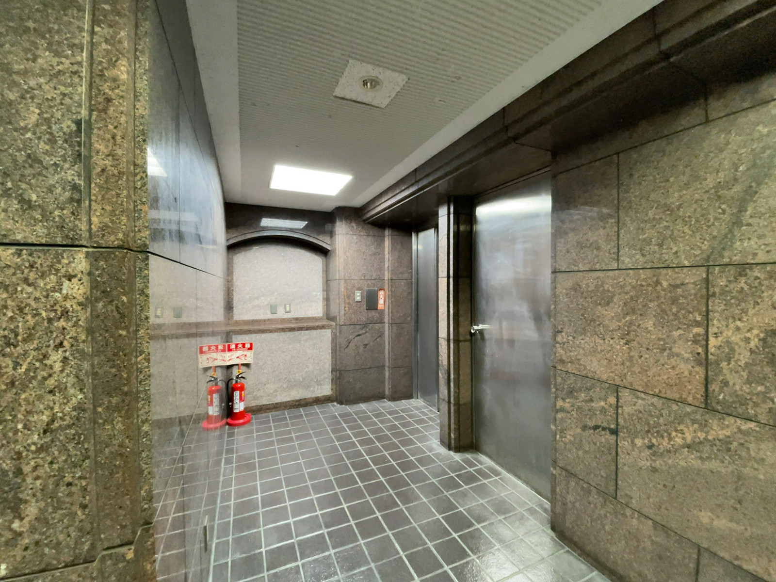 エレベーターホール