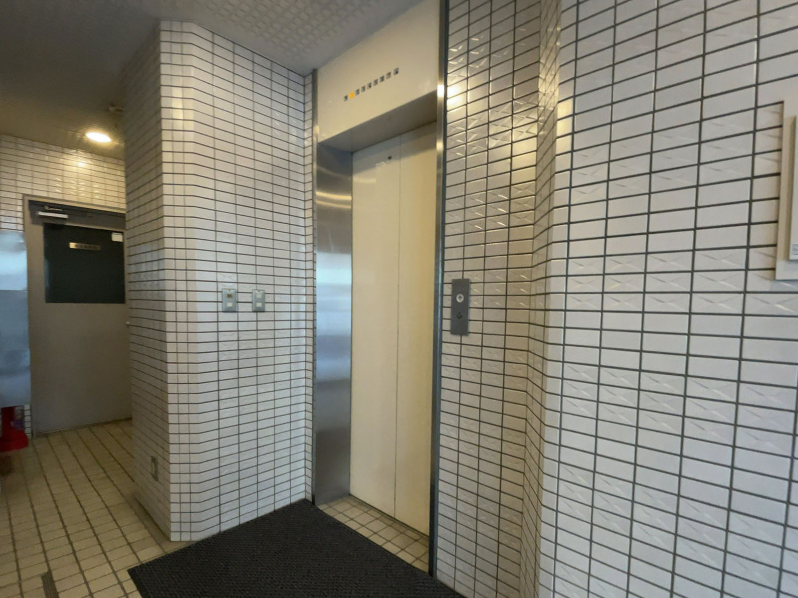 エレベーター(1基)