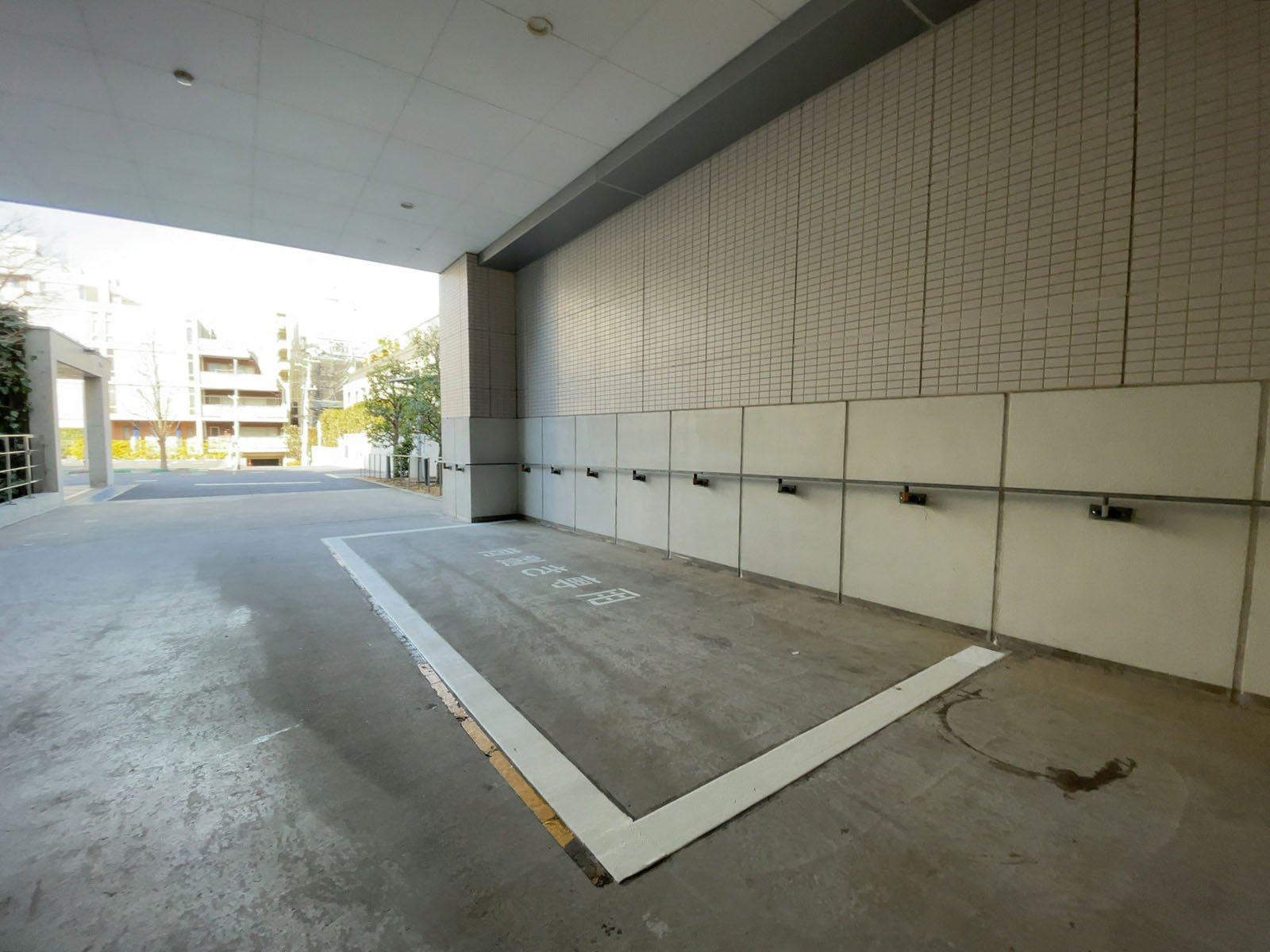 荷捌き用駐車場