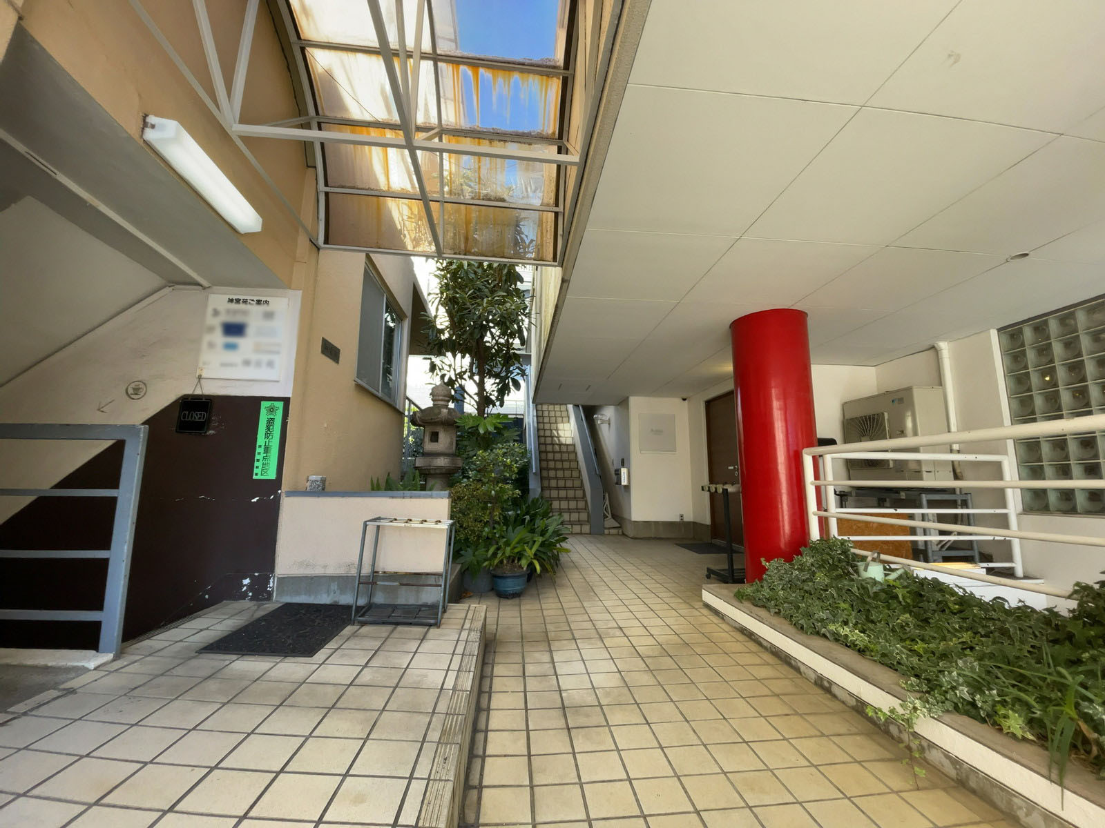 エントランスアプローチ