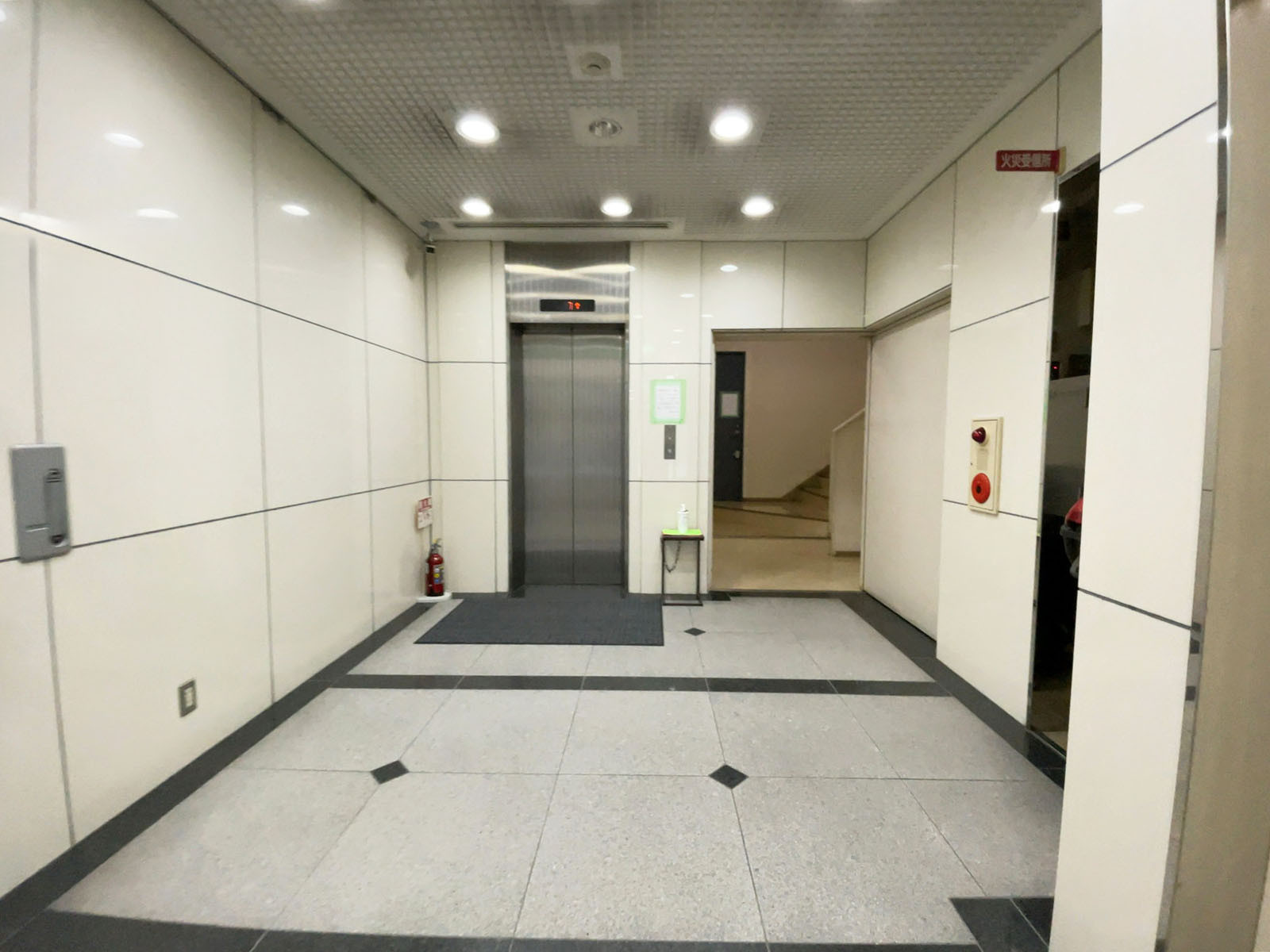 エントランス