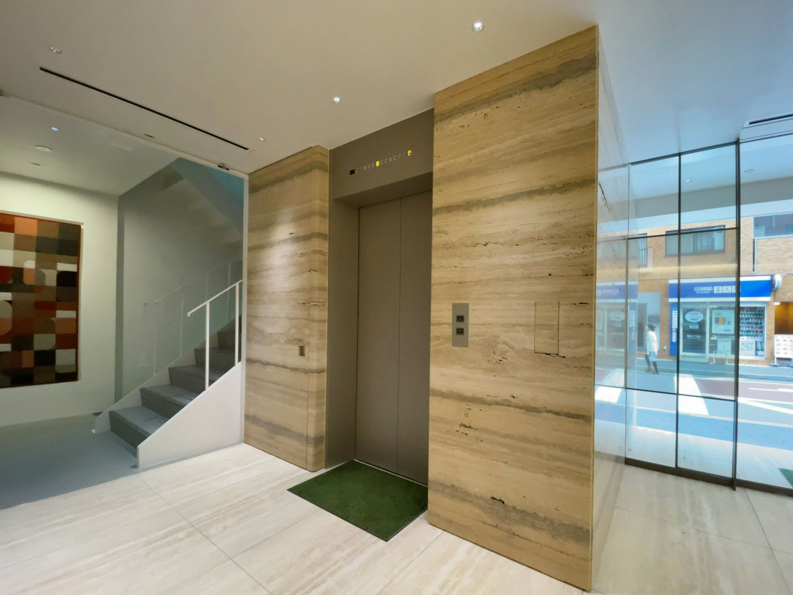 エレベーター(1基)
