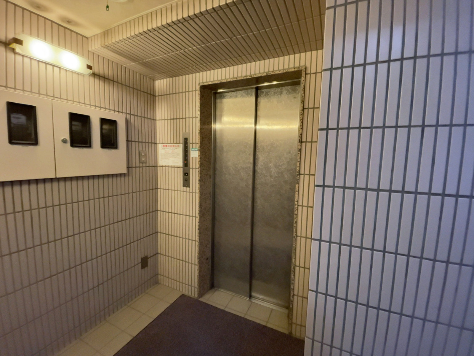 エレベーター(1基)