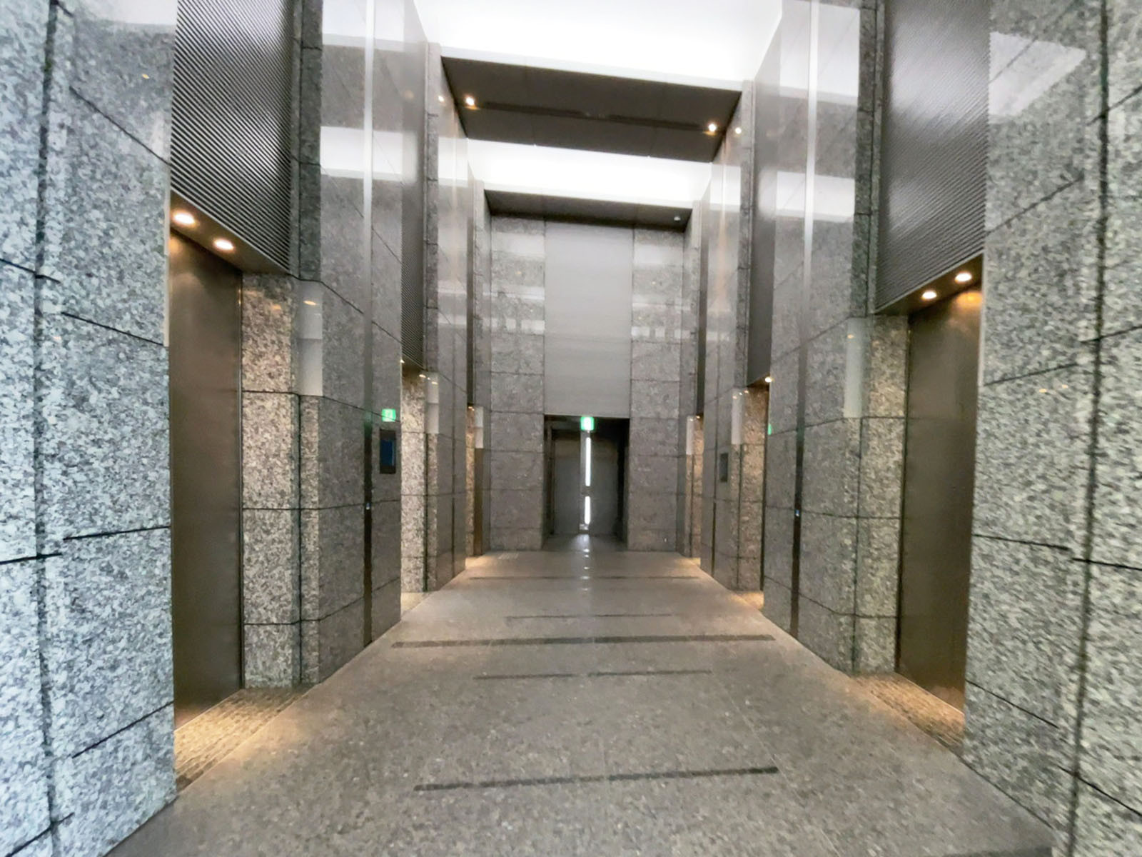 エレベーターホール