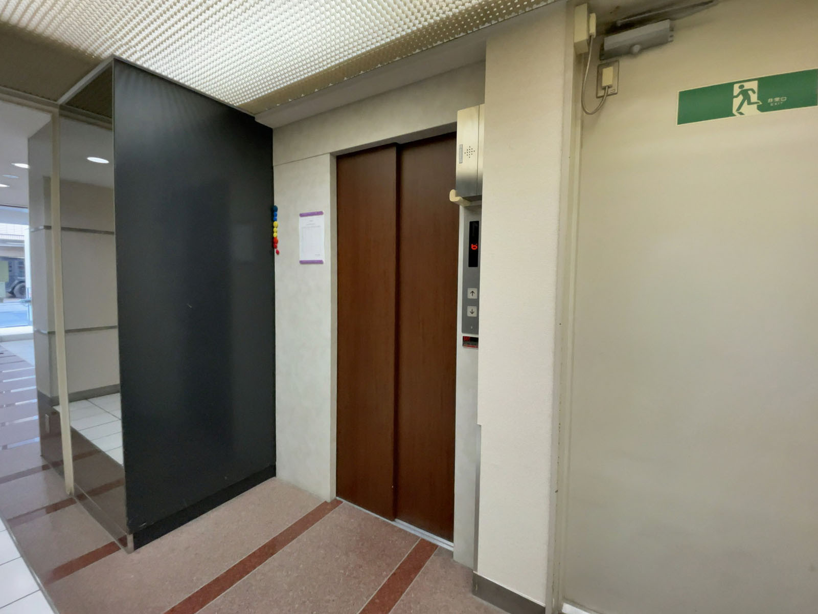 エレベーター(1基)