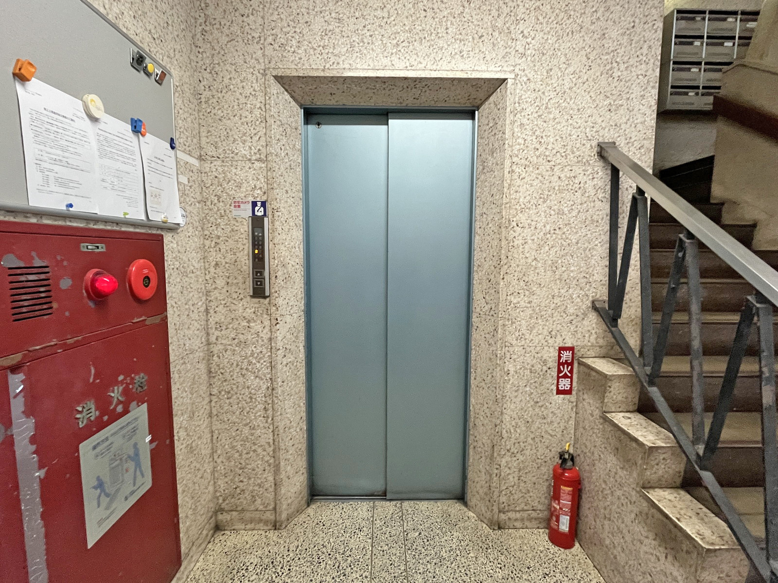 エレベーター(1基)