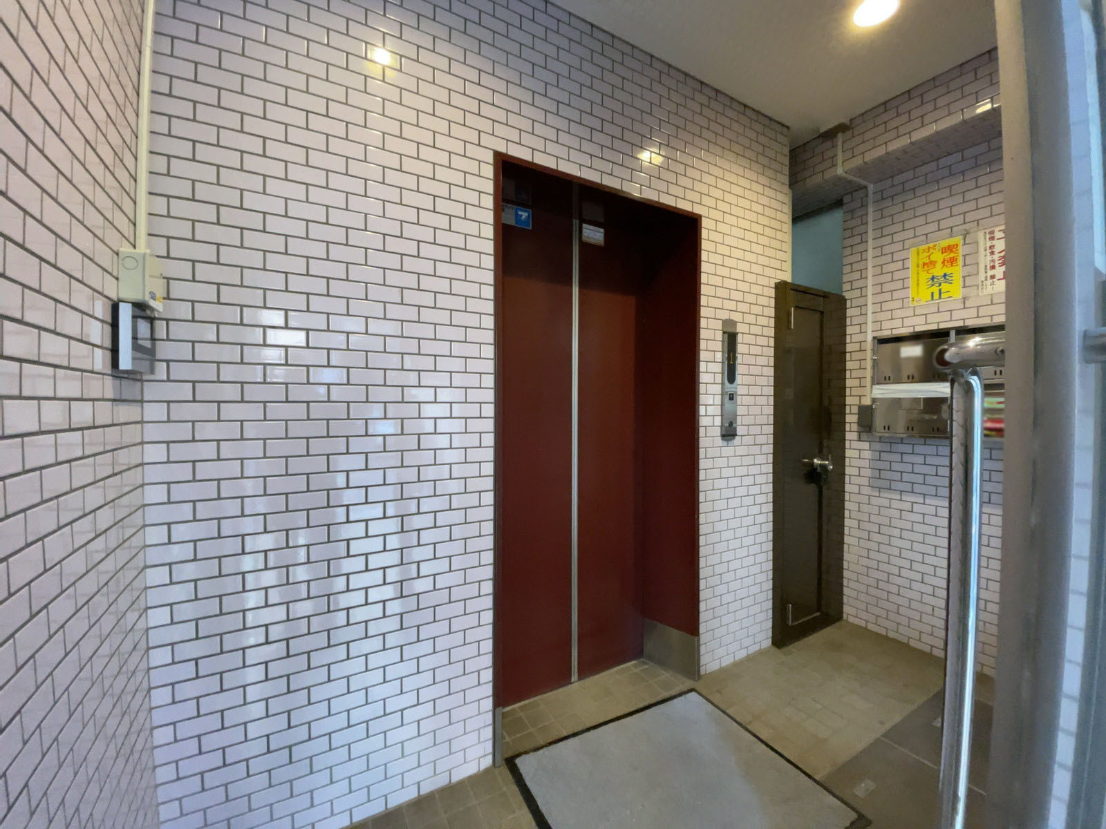 エレベーター(1基)