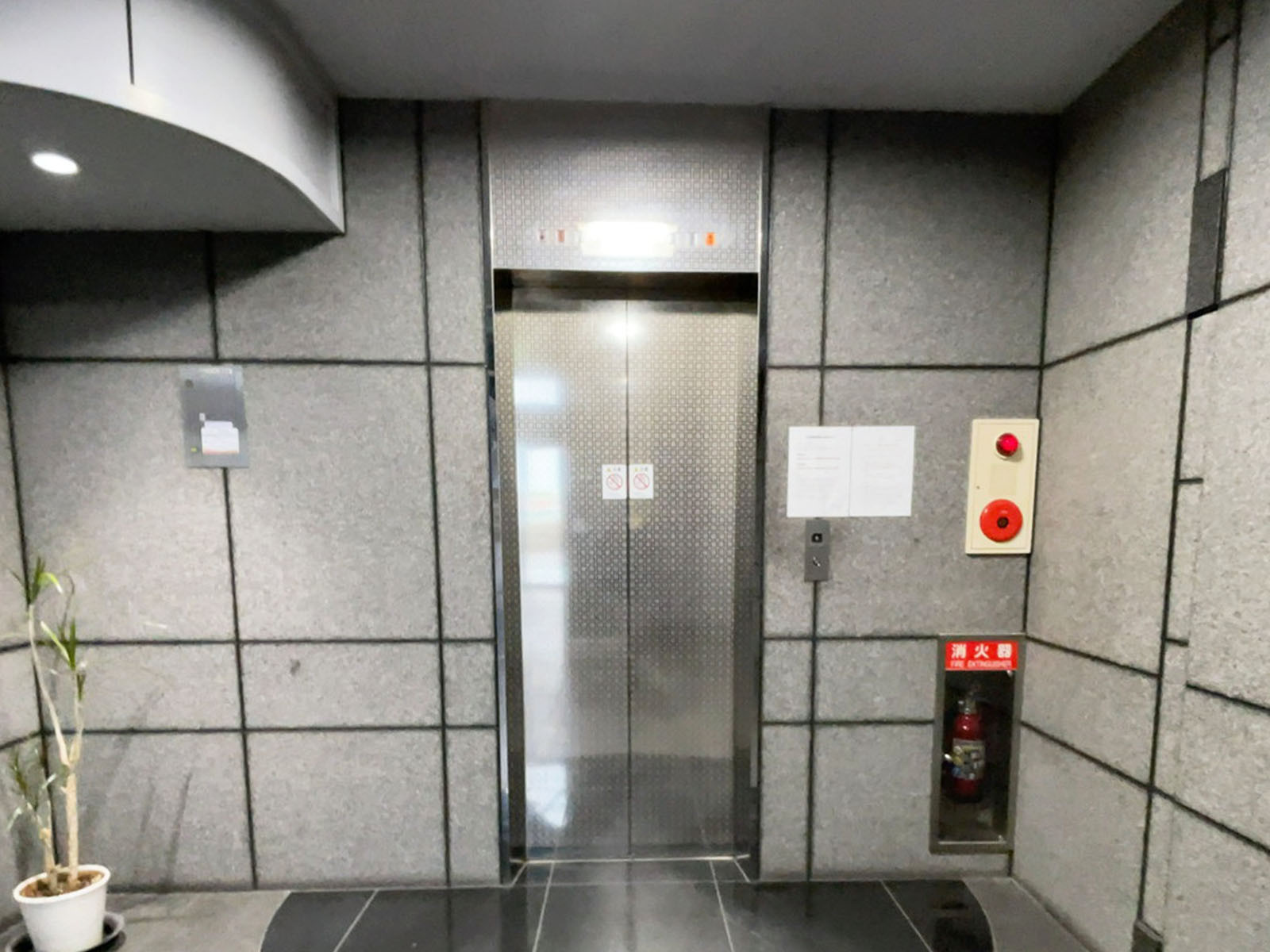 エレベーター