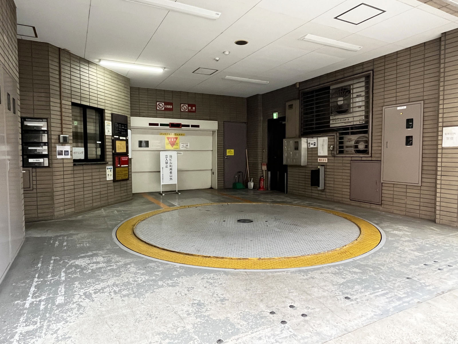 駐車場