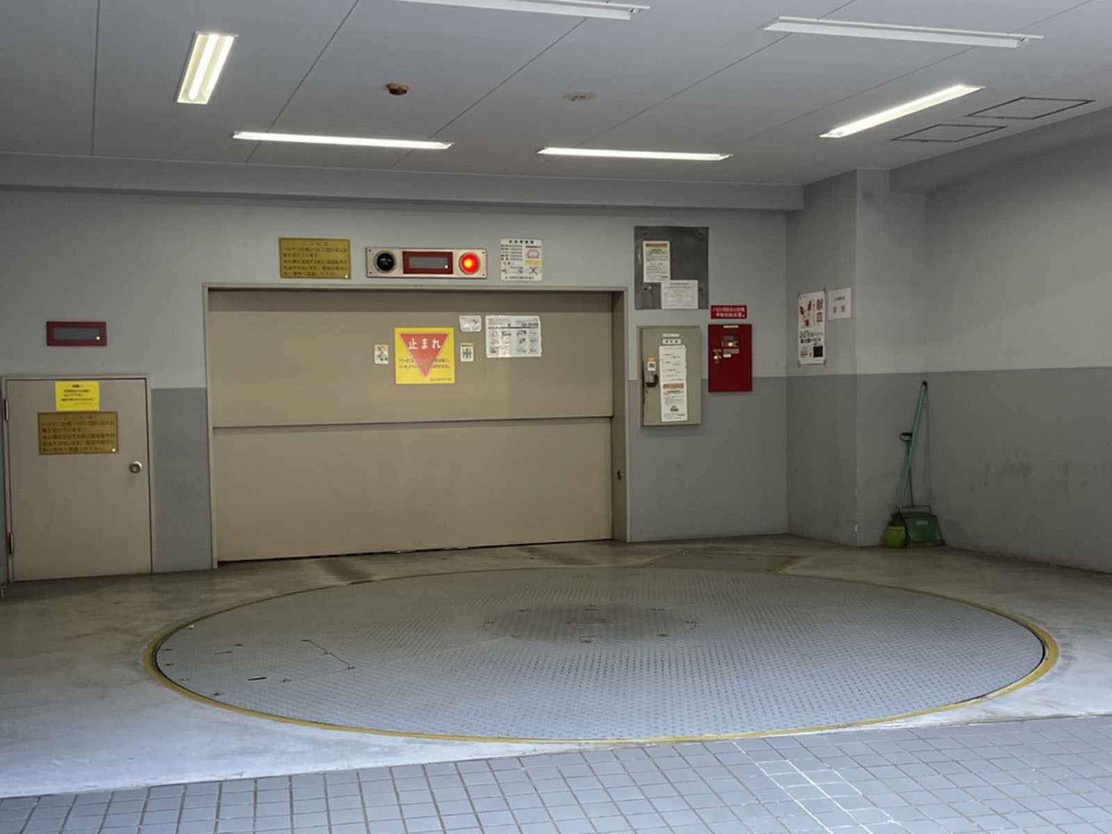 駐車場