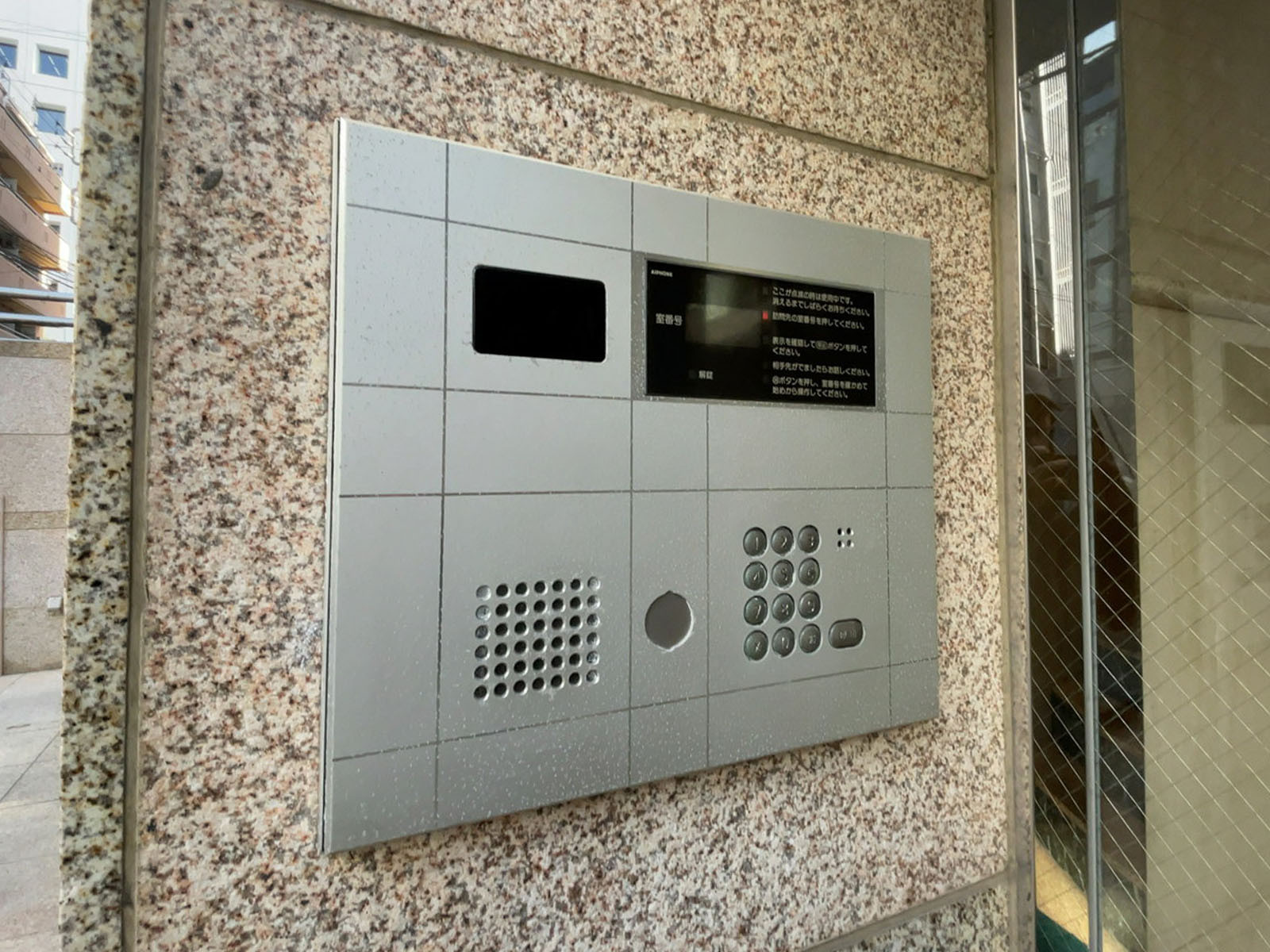 インターホン