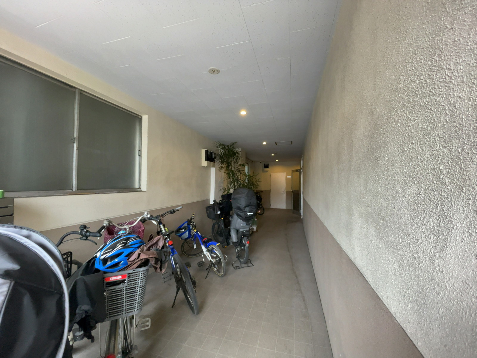 エントランスアプローチ