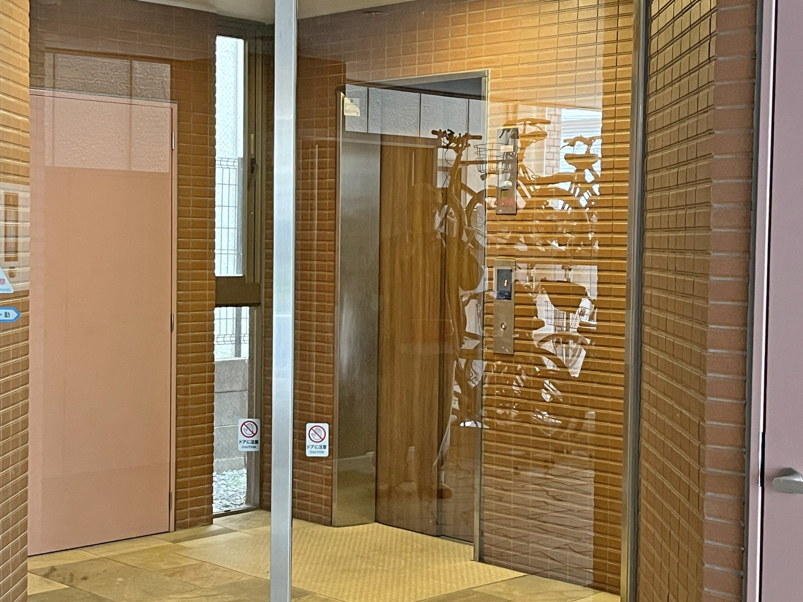 エレベーター(1基)