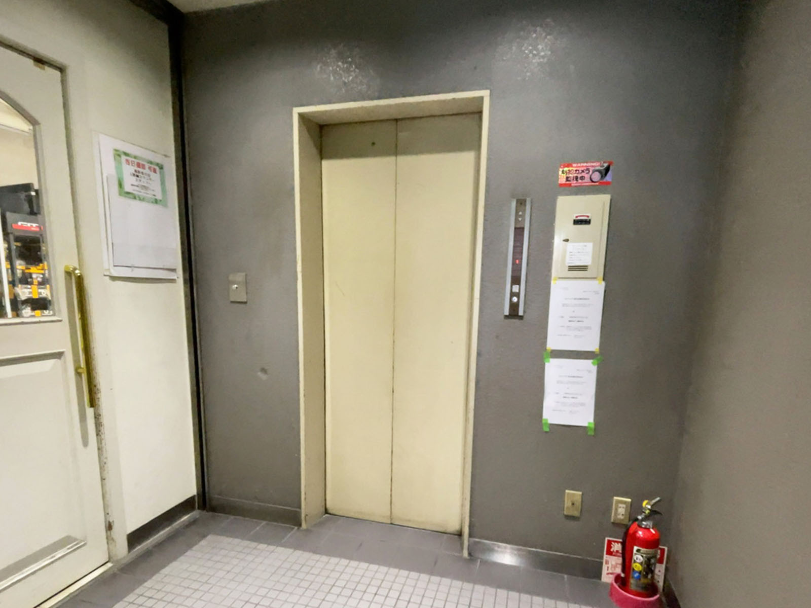 エレベーター