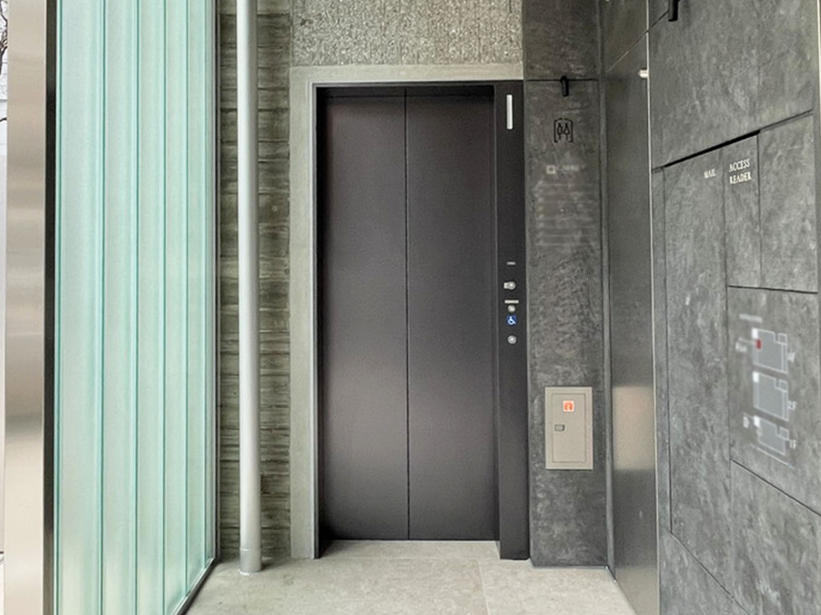 エレベーター(1基)