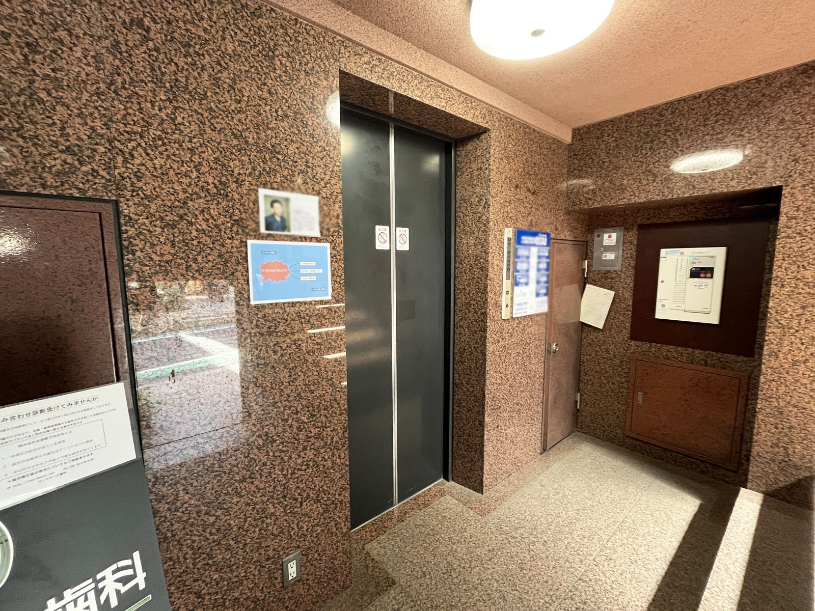 エレベーター(1基)