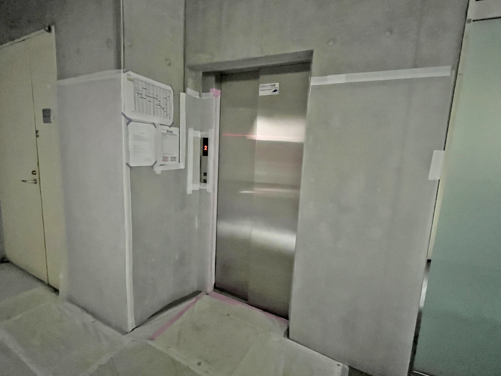 エレベーター(1基)