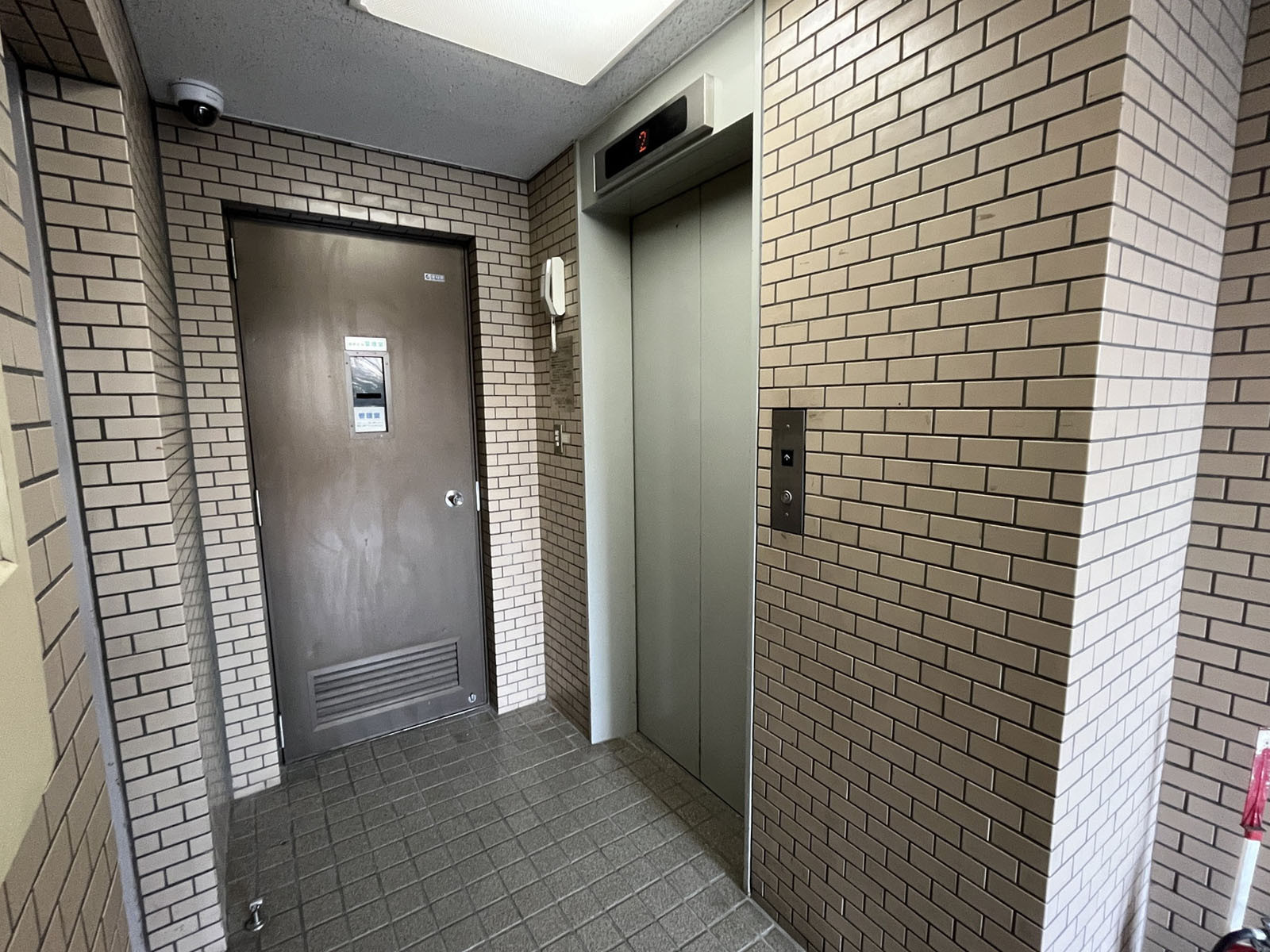 エレベーター(1基)