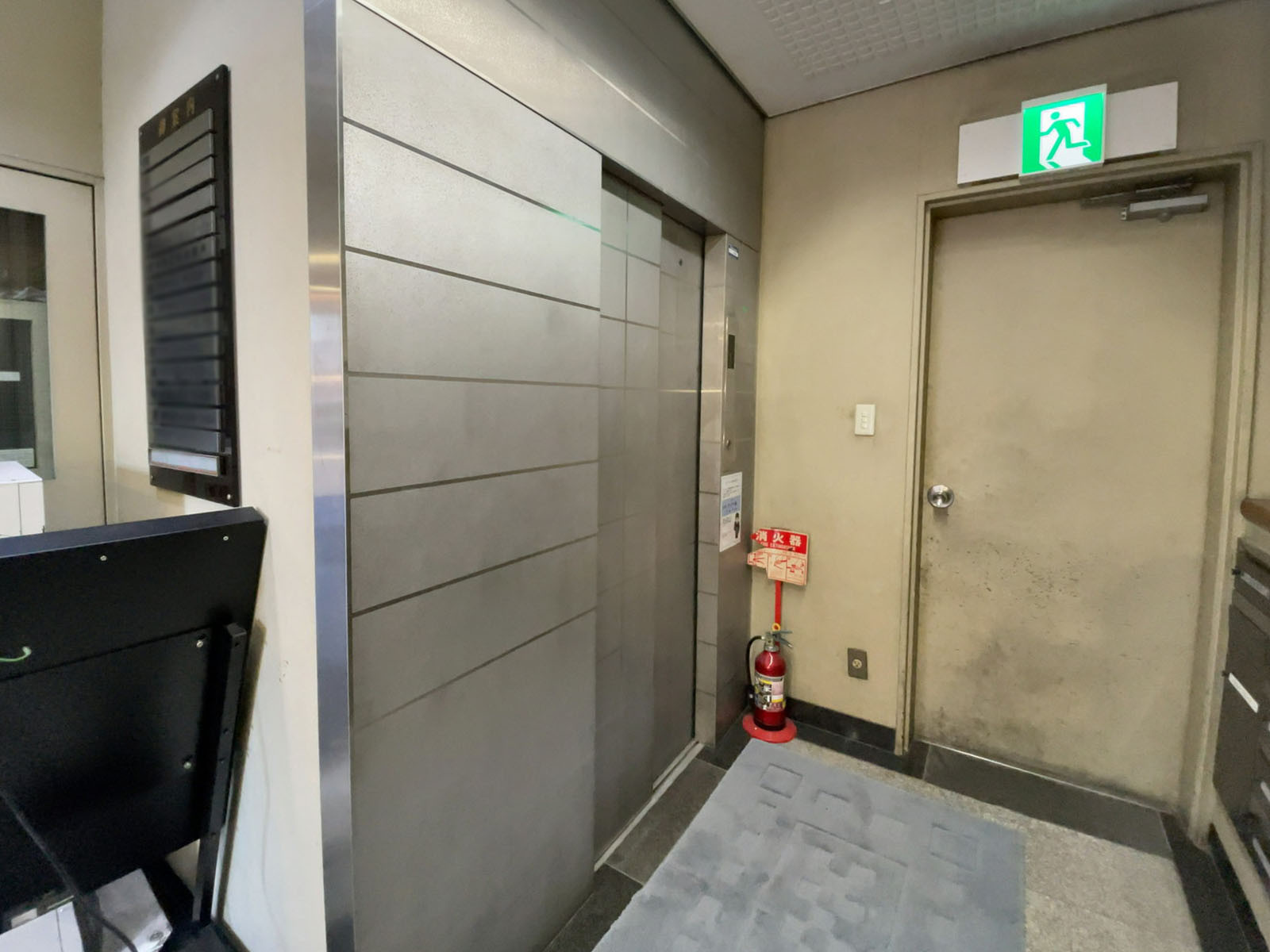 エレベーター(1基)