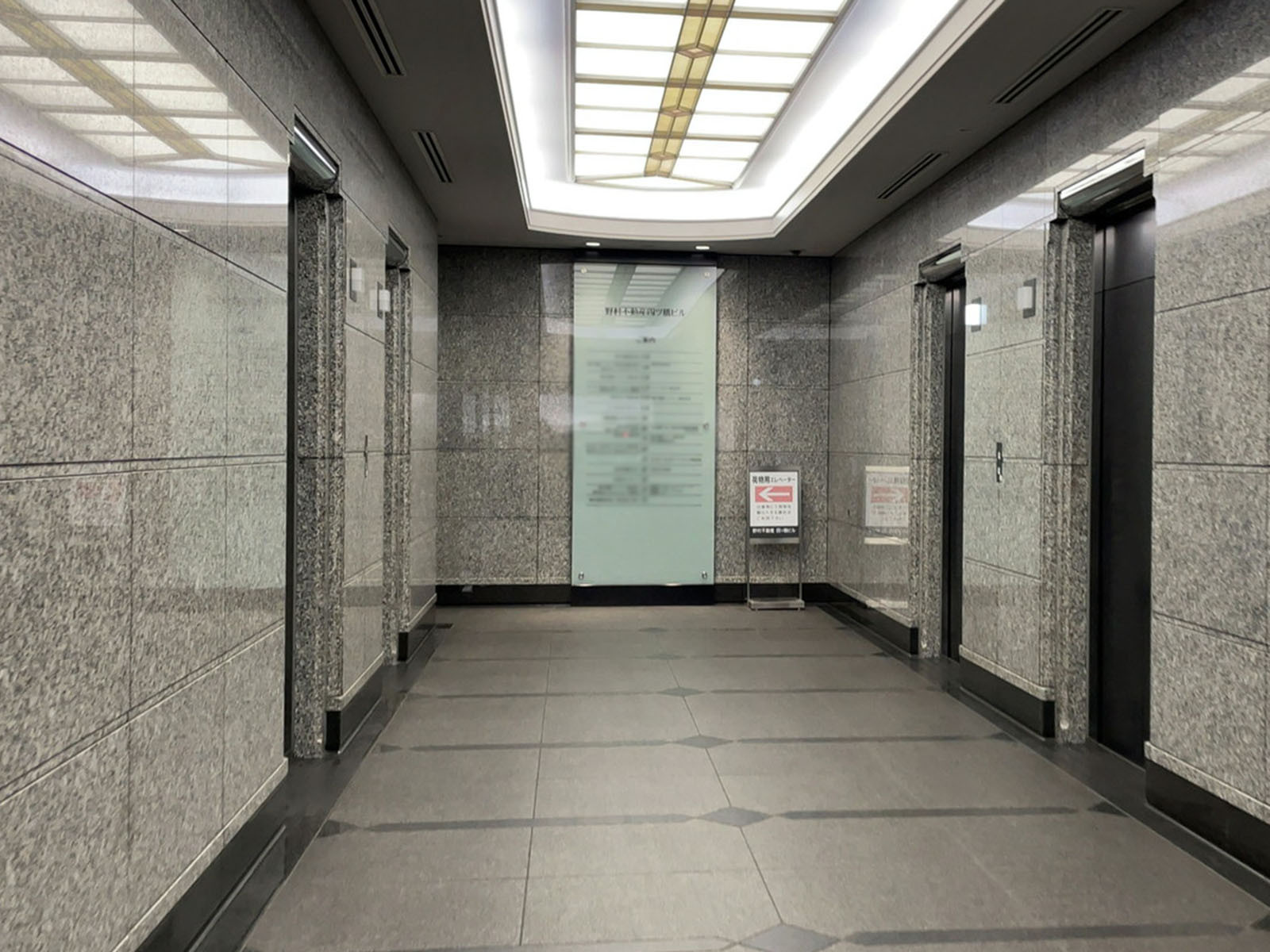 エレベーターホール