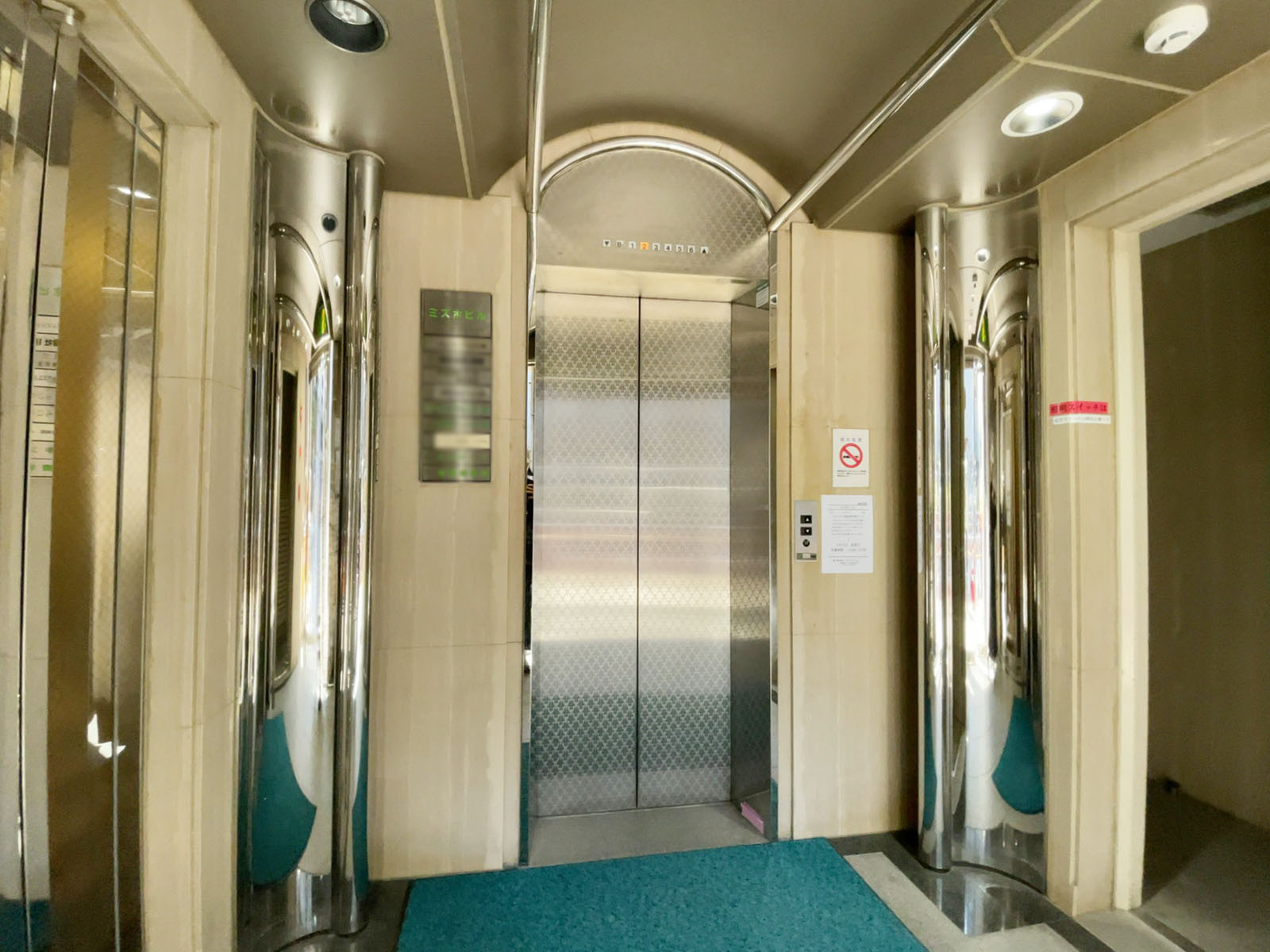 エレベーター(1基)