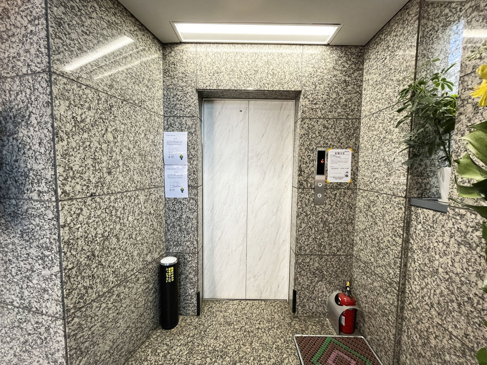 エレベーター(1基)