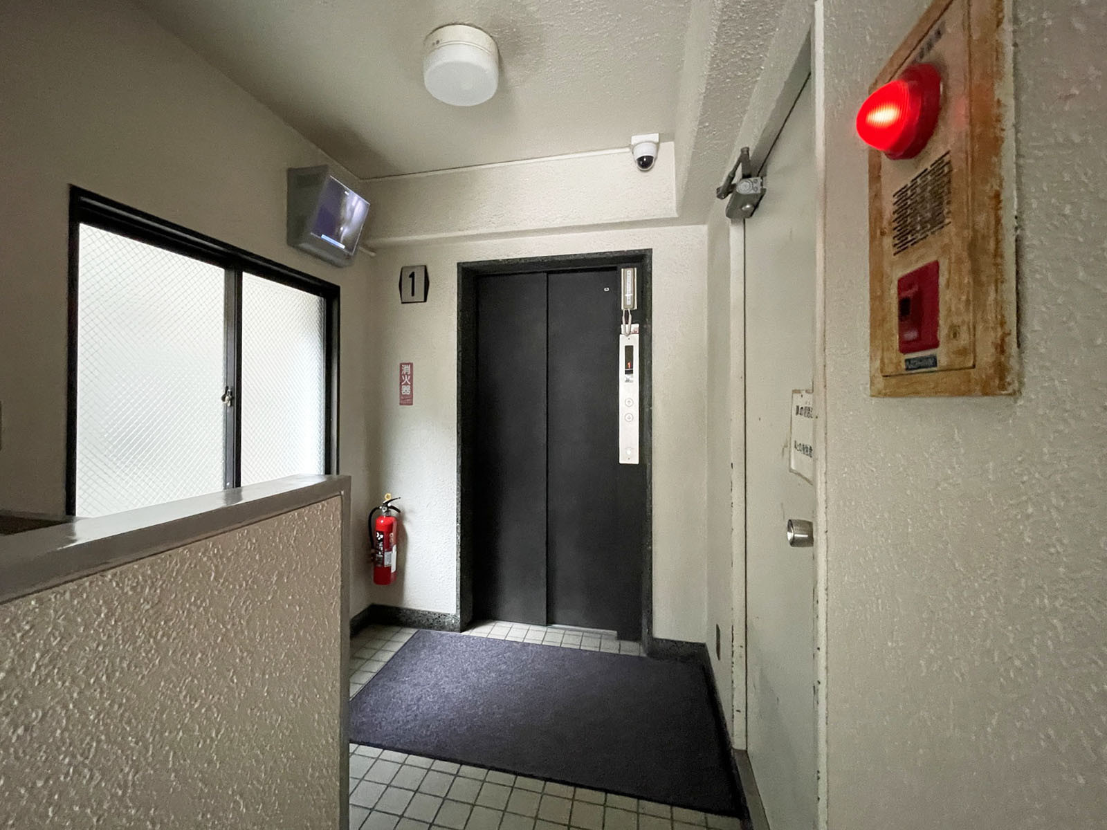エレベーター(1基)
