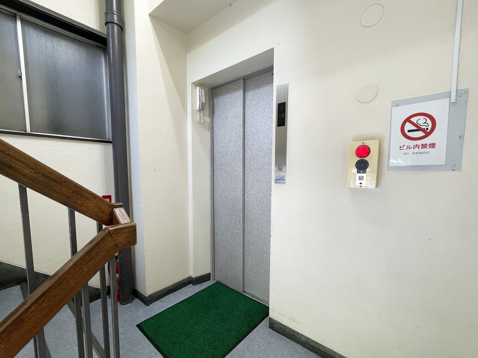 エレベーター(1基)