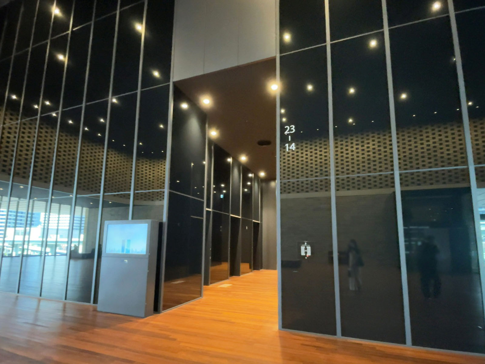 エレベーター(14F～23F用)