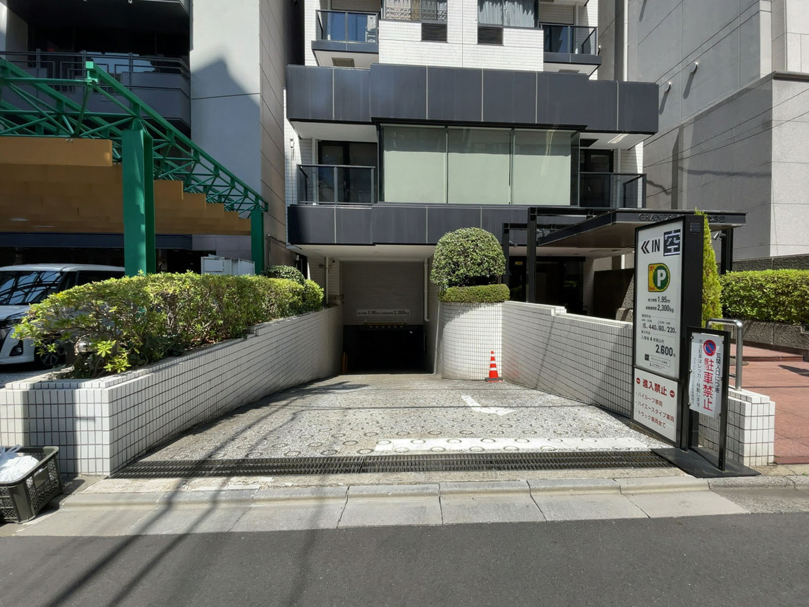 駐車場