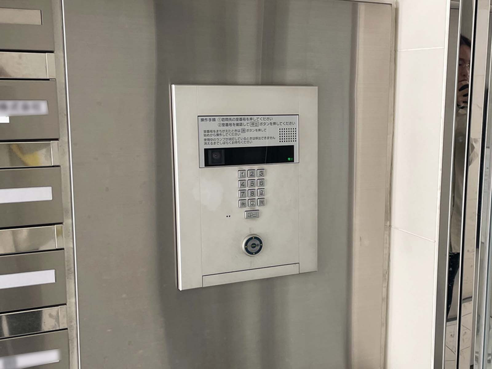 インターホン