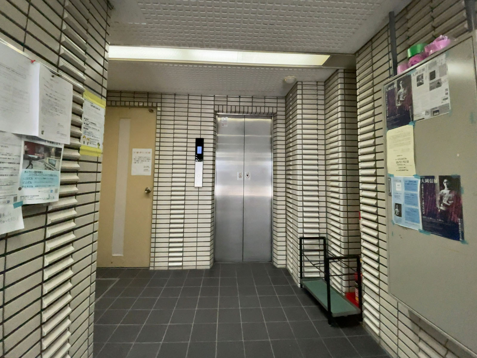 エレベーター(1基)