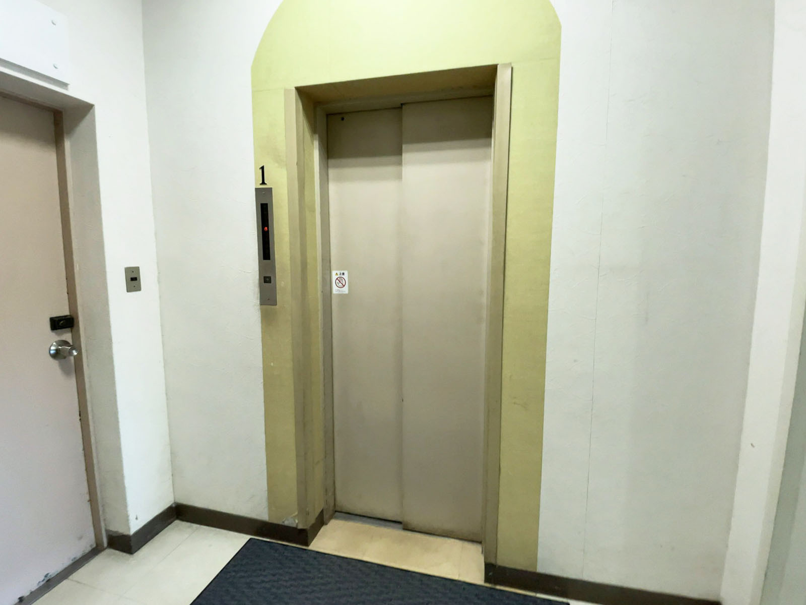 エレベーター