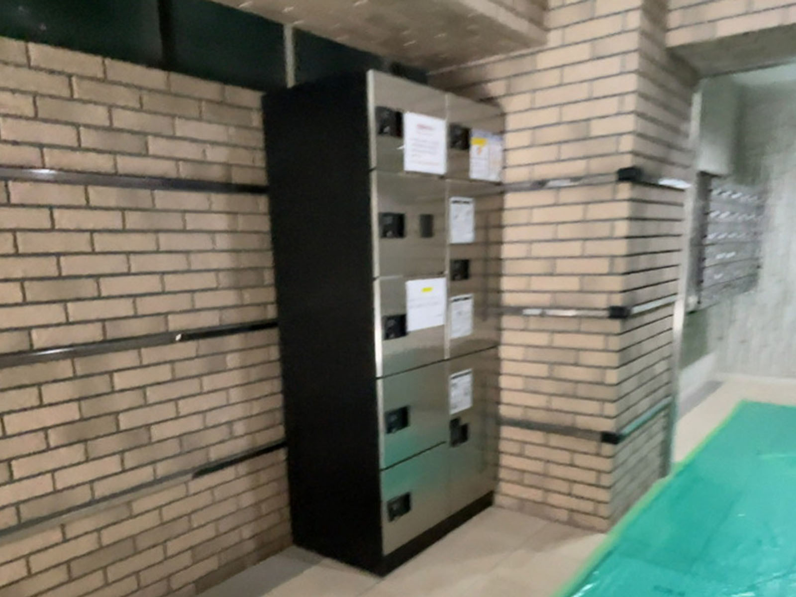 宅配ボックス