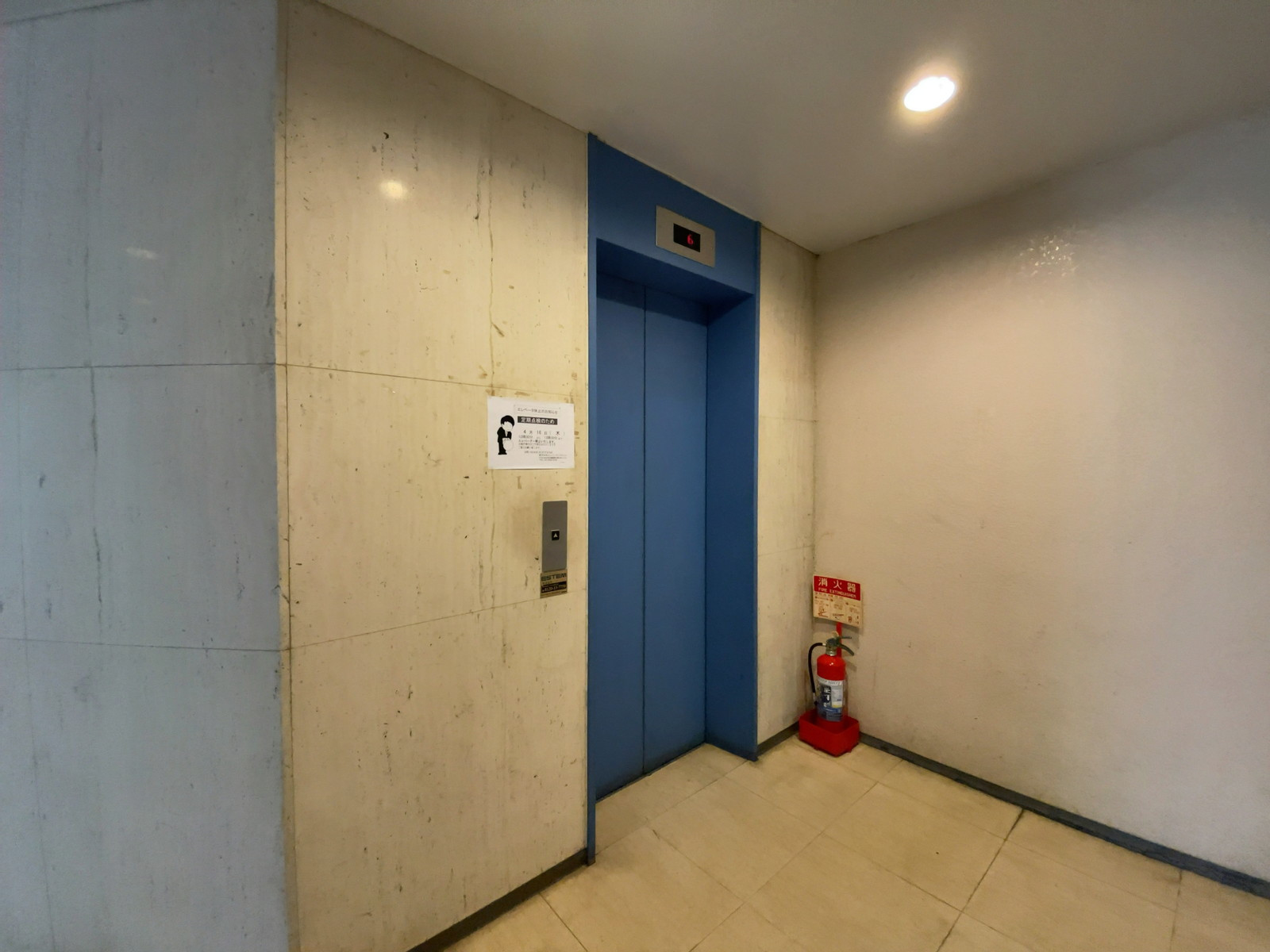 エレベーター(1基)