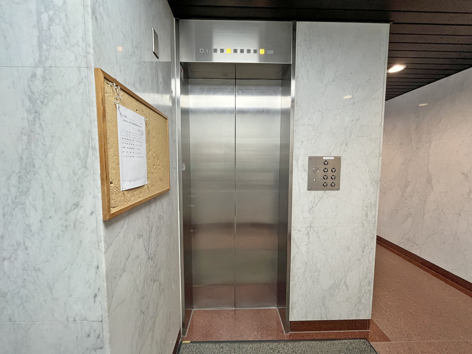 エレベーター(1基)