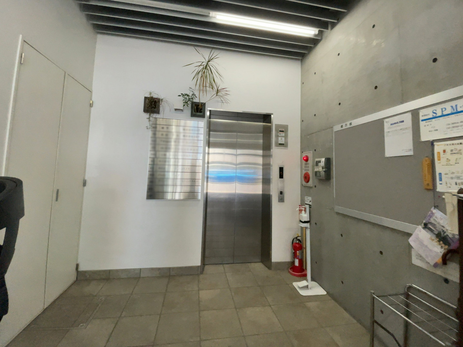 エレベーター(1基)