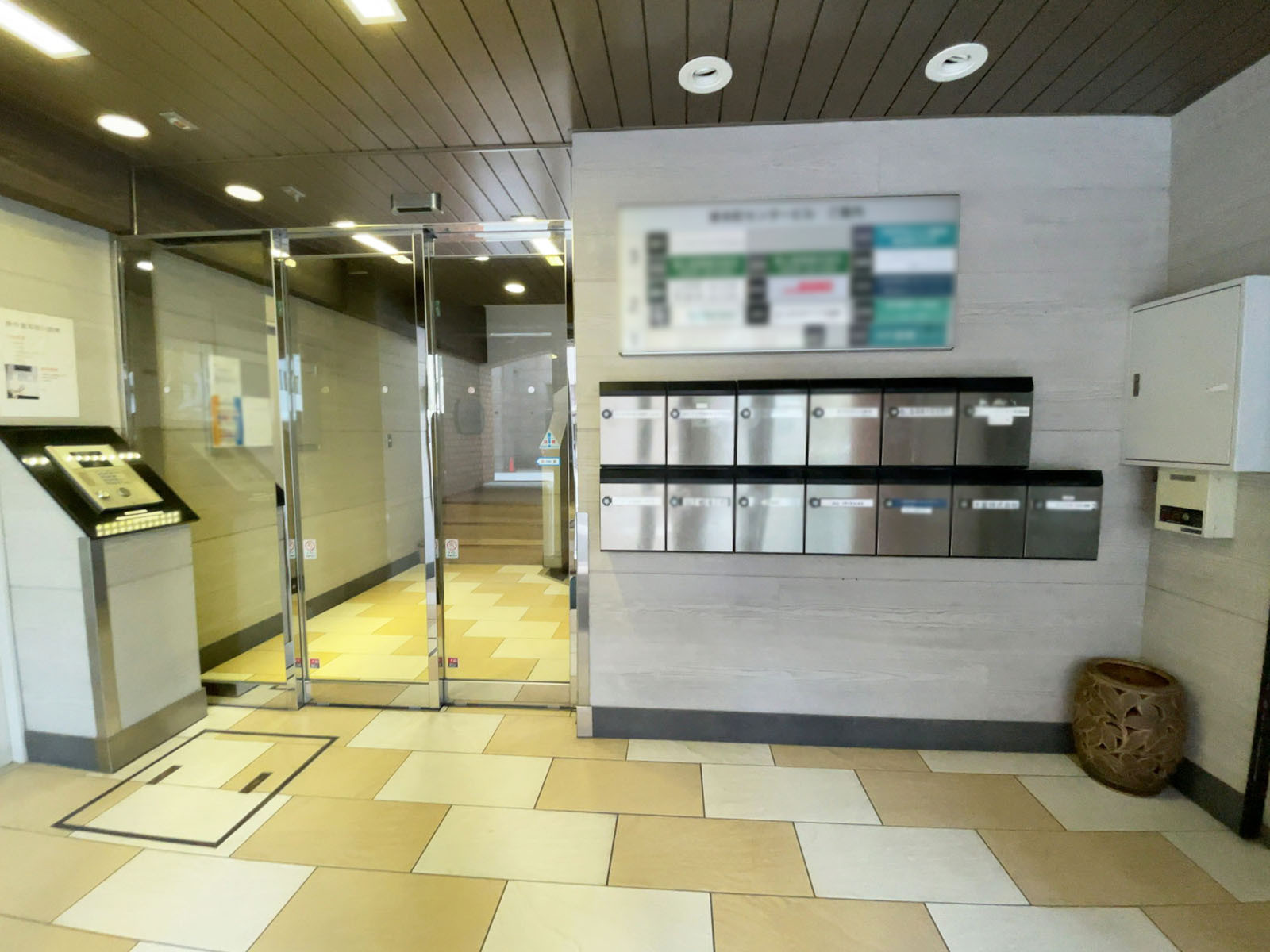 エントランスアプローチ