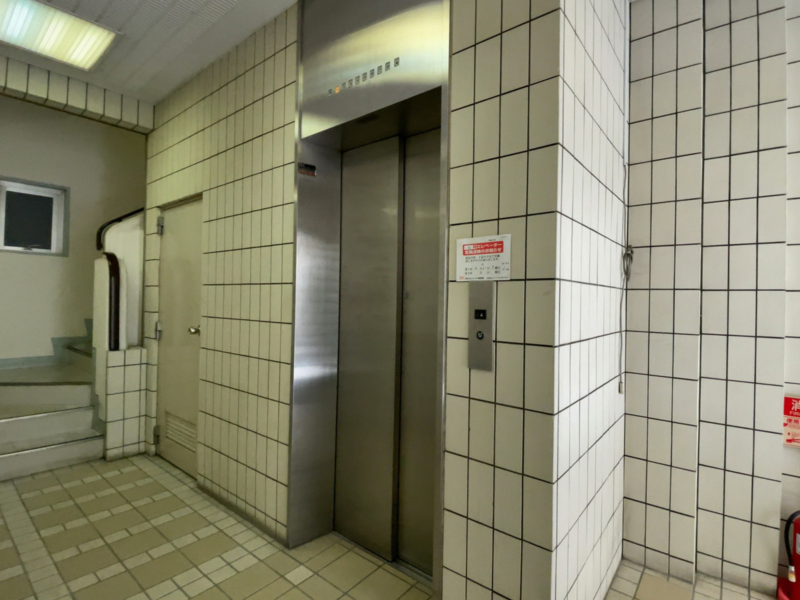 エレベーター(1基)