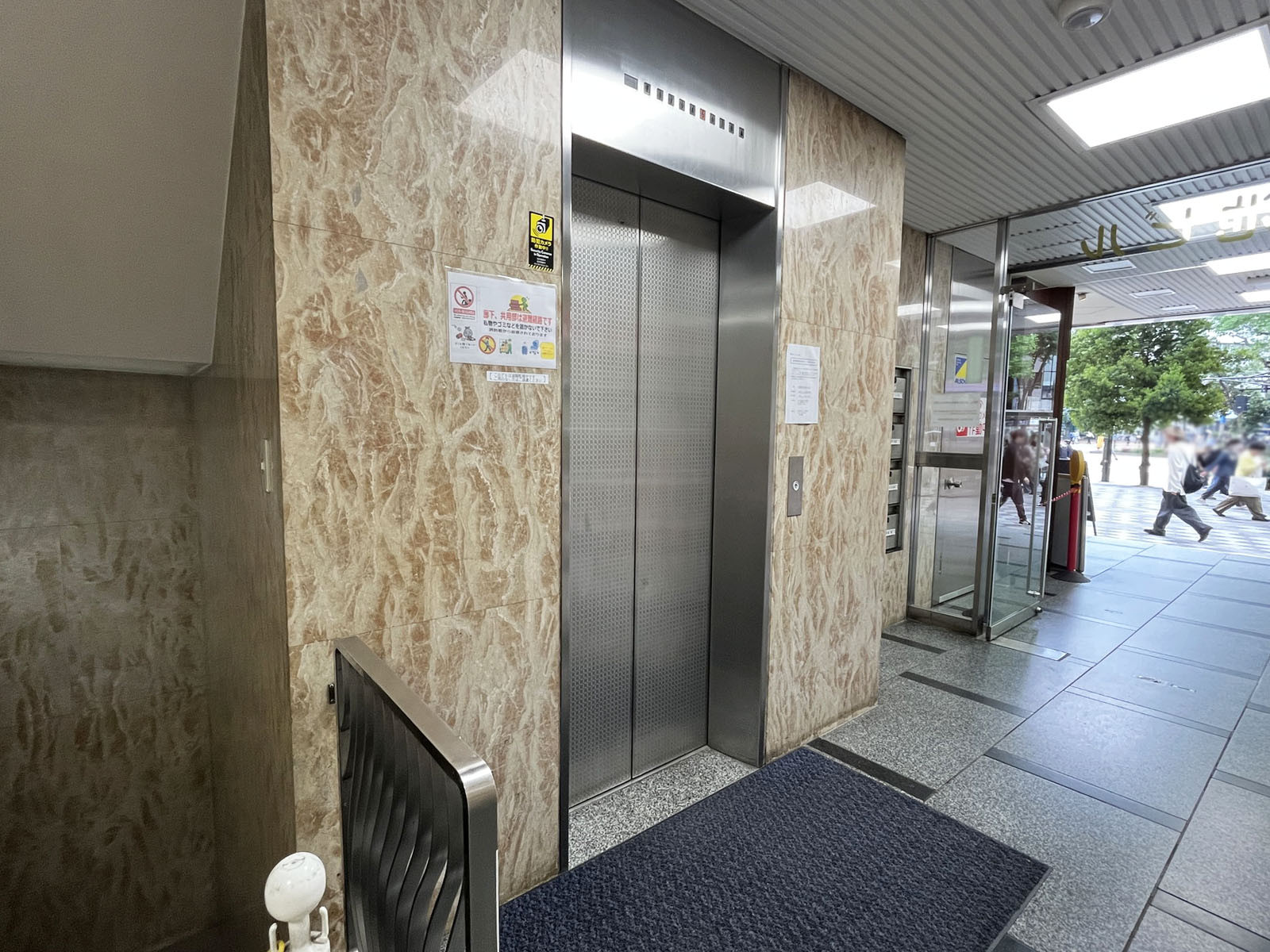 エレベーター(1基)