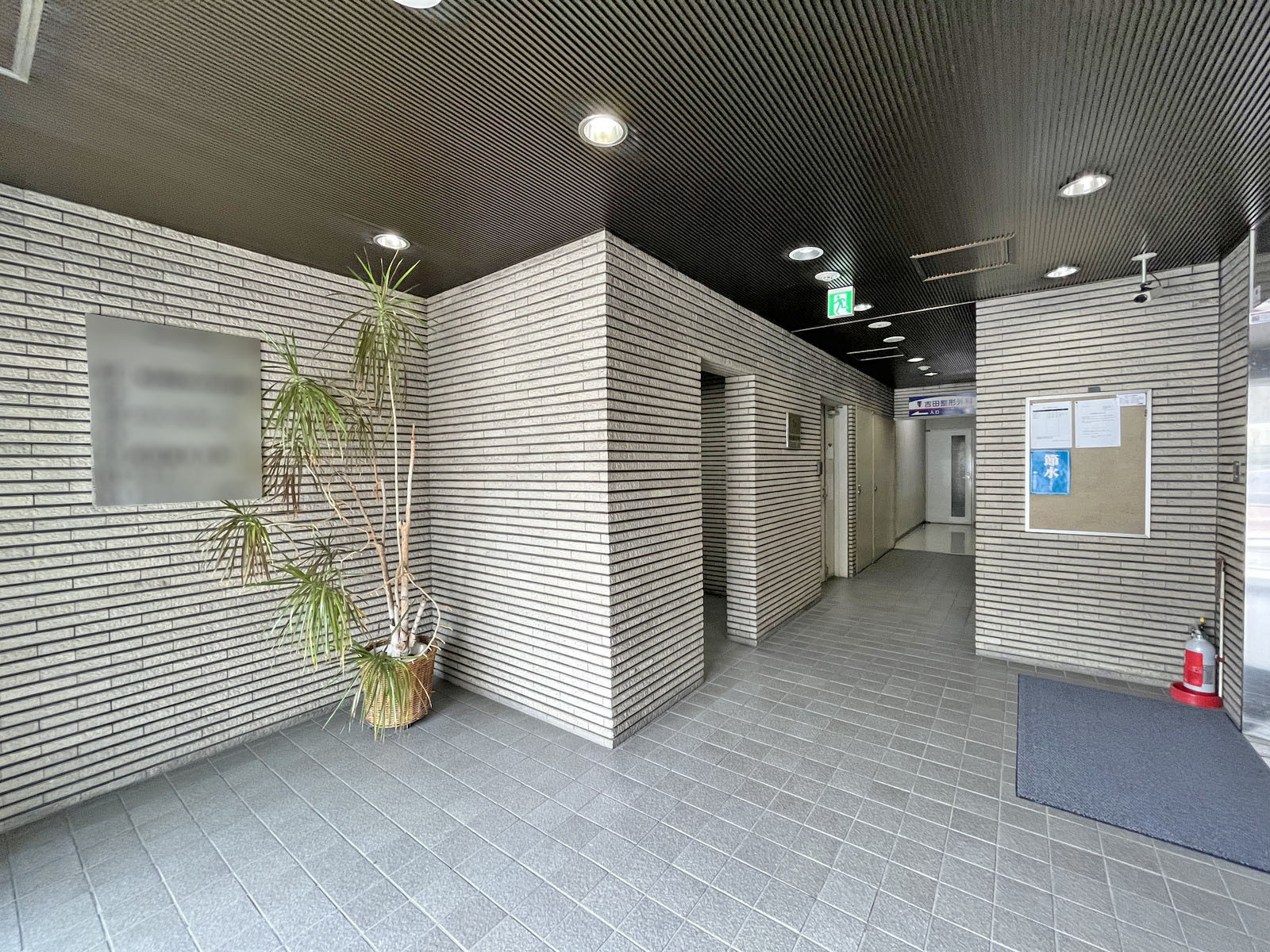 エントランス